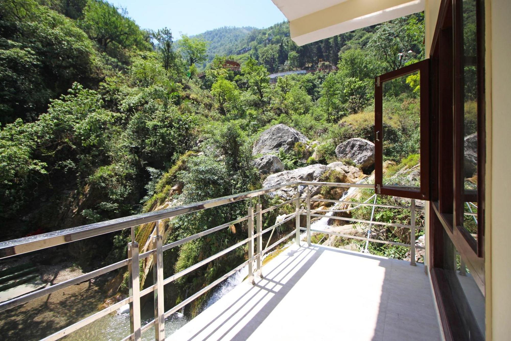 Hotel O Kempty Lake Adventure Resort Mussoorie Exterior foto